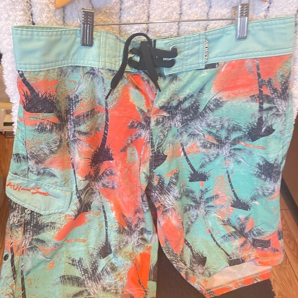 Maui and Sons Men's Stretch Boardshort Swim Trunks Colorful Tropical
